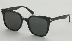 Ana Hickmann square shape sunglass comes in a shiny black acetate frame with solid grey lenses. Left side view.